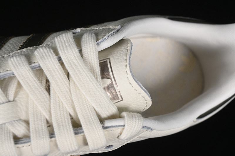 Samba off white cyber metalic