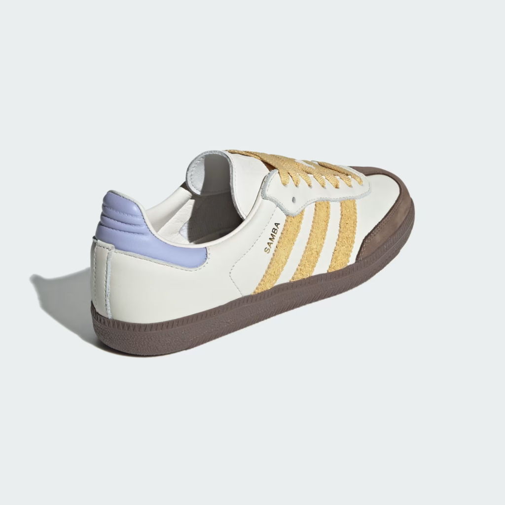 Samba off white oat violet tone