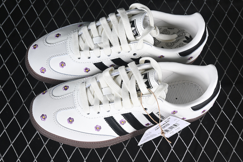 Samba cloud white light purple floral